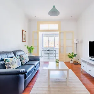 Almirante With 3 Bedrooms Appartamento